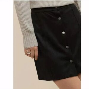 Aritzia Wilfred Free Centinela Button-Up A-Line  Skirt Black Size 6 Nwt